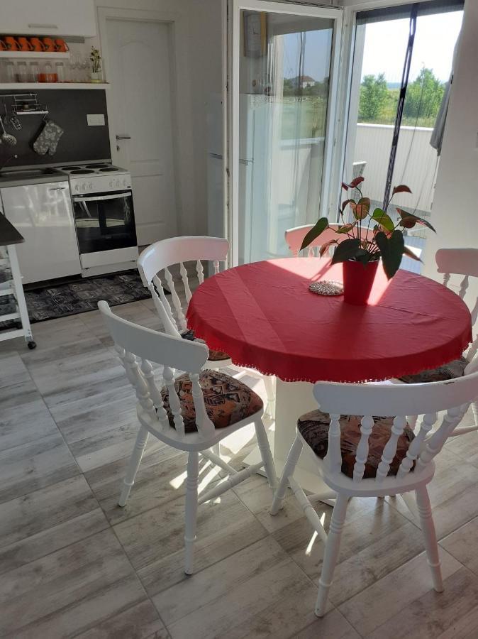 Apartman Sunce Nin Buitenkant foto