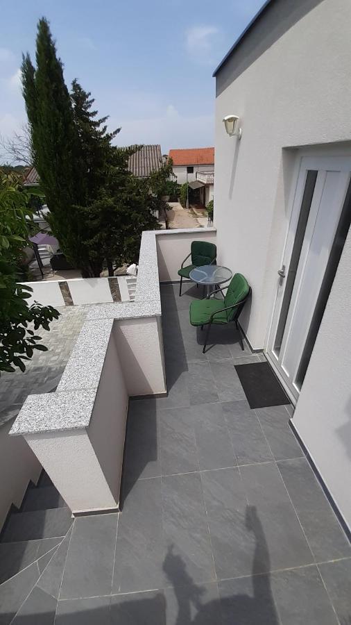 Apartman Sunce Nin Buitenkant foto